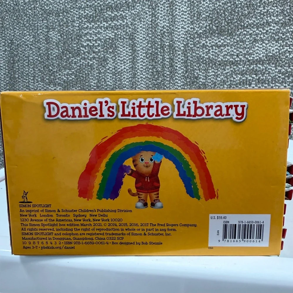 Daniel Tiger's Neighborhood Daniel's Little Library Set 12-Pack Books Kids
